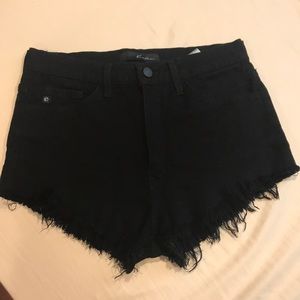 women’s shorts size large